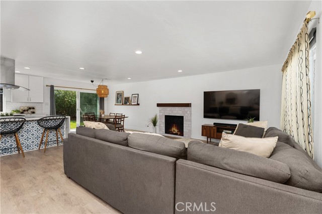 Detail Gallery Image 8 of 31 For 3109 Barbados Pl, Costa Mesa,  CA 92626 - 4 Beds | 2 Baths