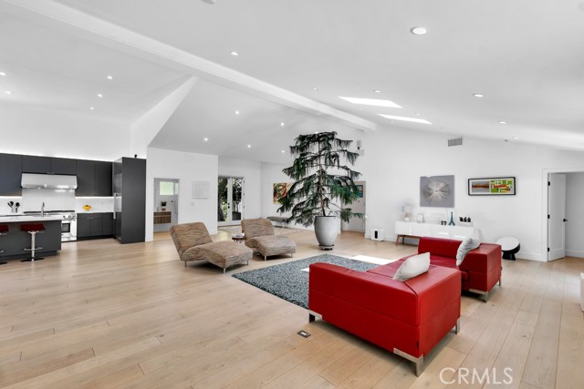 Image 10 of 57 For 3843 Hayvenhurst Avenue