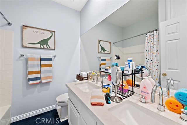 26 Hawksmoor, Aliso Viejo CA: https://media.crmls.org/medias/32e2a3f8-7db7-4344-92f9-a01fdf0405c7.jpg