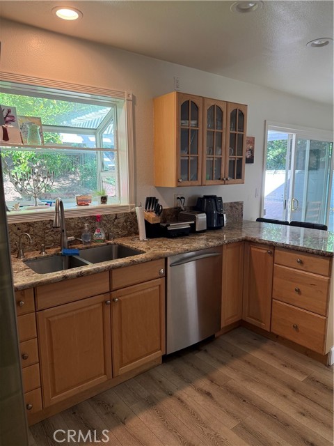 Detail Gallery Image 6 of 17 For 135 Lupe, Newbury Park,  CA 91320 - 4 Beds | 3 Baths