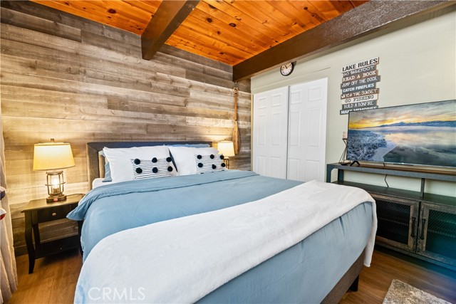 865 Bear Mountain, Big Bear City CA: https://media.crmls.org/medias/32e336f4-f745-4ef4-a82e-207fdf2a1ead.jpg