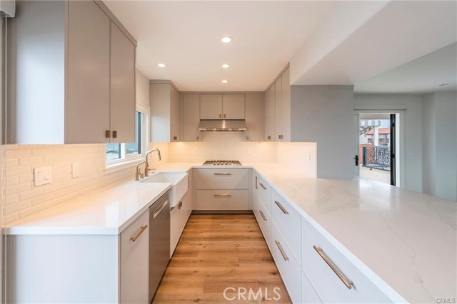 Image 4 of 42 For 140 Acacia  11