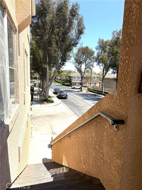1011 HARBOR VILLAGE Drive, Harbor City CA: https://media.crmls.org/medias/32e3e886-dc42-4f17-ba01-342e3b435f0f.jpg