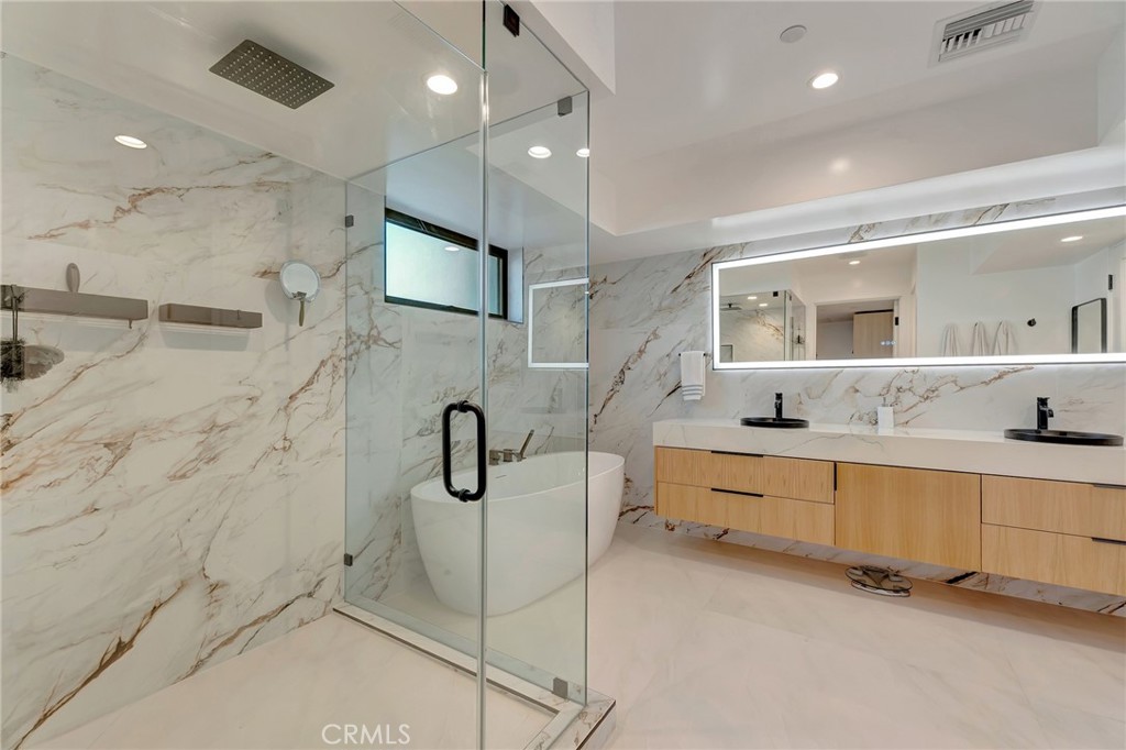 MLS #OC26164357 image #19