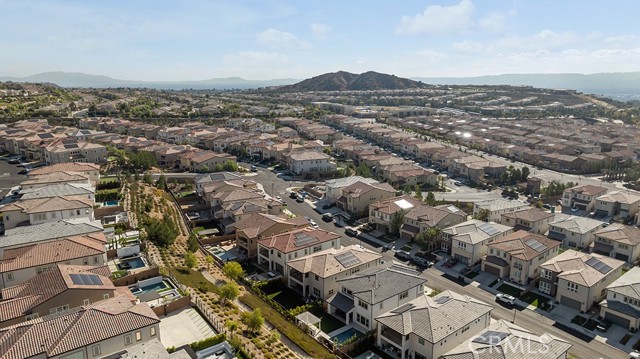 Detail Gallery Image 6 of 75 For 20725 W Bluebird Ct, Porter Ranch,  CA 91324 - 5 Beds | 5/1 Baths