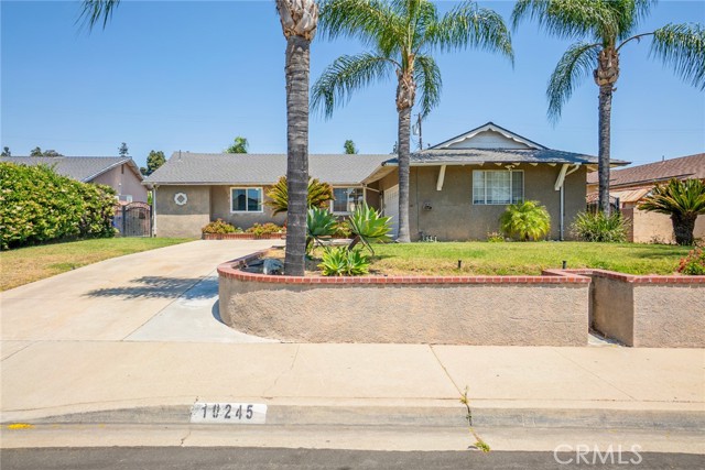 10245 Poulsen Avenue, Montclair CA: https://media.crmls.org/medias/32e49fbf-20f7-43c3-b8a7-d37b37d3fb61.jpg