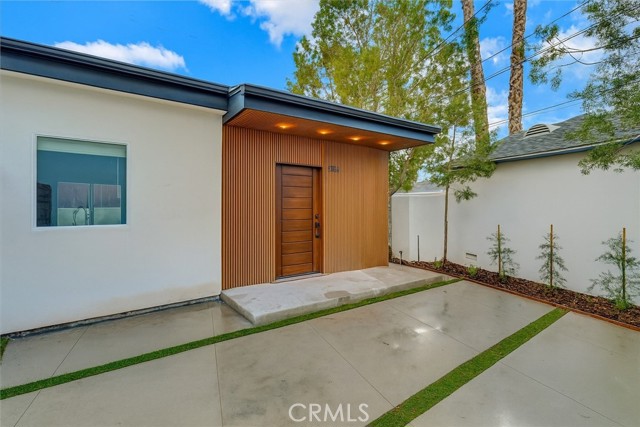 Detail Gallery Image 5 of 20 For 22136 Gilmore St, Woodland Hills,  CA 91303 - 3 Beds | 2/1 Baths