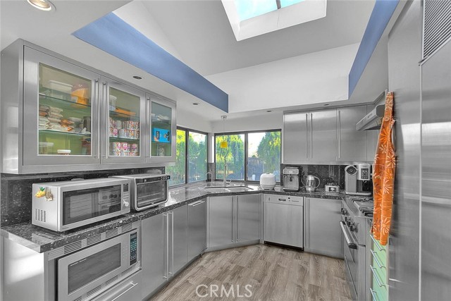 Detail Gallery Image 24 of 75 For 53 Westbrook Ln, Phillips Ranch,  CA 91766 - 4 Beds | 3 Baths