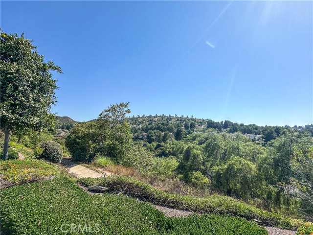 1012 S Country Glen Way, Anaheim CA: https://media.crmls.org/medias/32e6262d-3482-426c-942e-cbee49e433b7.jpg