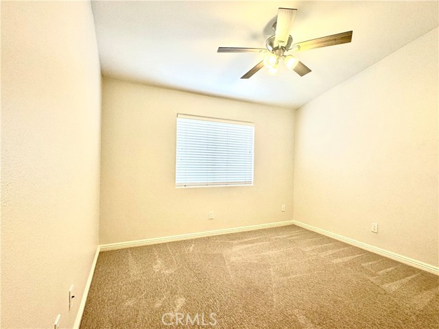 Detail Gallery Image 12 of 27 For 2219 Grant Ave #C,  Redondo Beach,  CA 90278 - 3 Beds | 2/1 Baths
