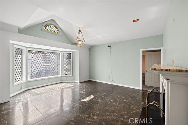 Detail Gallery Image 8 of 49 For 8001 Alverstone Ave, Los Angeles,  CA 90045 - 3 Beds | 4 Baths