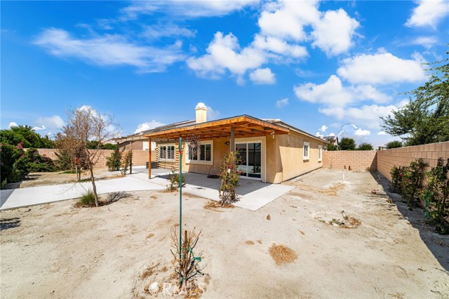 84457 Raphael Way, Coachella CA: https://media.crmls.org/medias/32e7c704-68ce-4c42-af37-5788ef7102b2.jpg