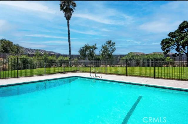 4901 Green River, Corona CA: https://media.crmls.org/medias/32e860eb-f915-43fa-b13d-67ac543edf27.jpg