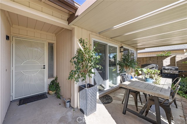 Detail Gallery Image 5 of 46 For 2565 Laramie Rd, Riverside,  CA 92506 - 3 Beds | 2/1 Baths