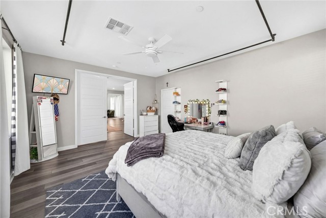 Detail Gallery Image 18 of 57 For 29530 Shire Horse Way, Menifee,  CA 92584 - 6 Beds | 3 Baths