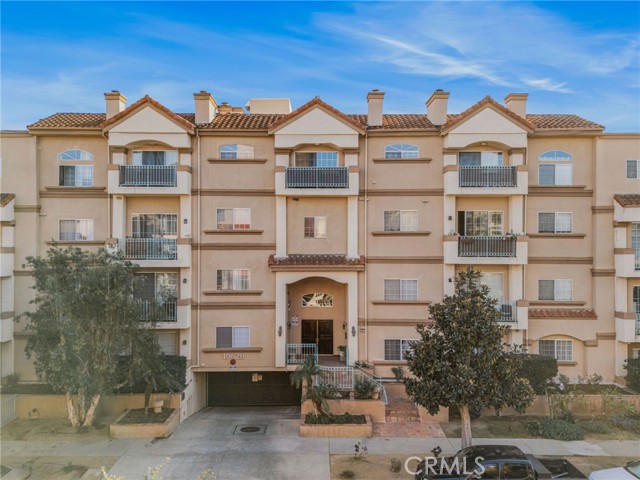 Detail Gallery Image 45 of 66 For 10626 Valley Spring #103,  Toluca Lake,  CA 91602 - 2 Beds | 2 Baths