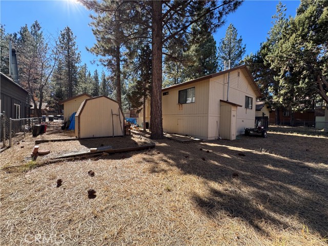 Detail Gallery Image 26 of 36 For 717 E Meadow Ln, Big Bear City,  CA 92314 - 2 Beds | 2 Baths