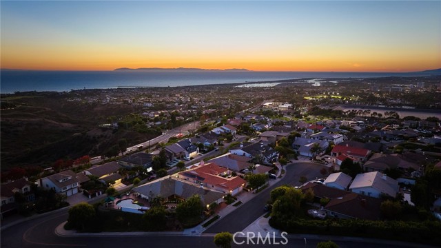 Detail Gallery Image 35 of 38 For 1 Jade, Corona Del Mar,  CA 92625 - 4 Beds | 3/1 Baths