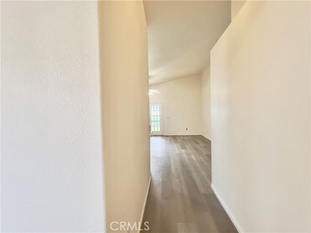 Detail Gallery Image 17 of 30 For 17980 Lakeview Dr, Victorville,  CA 92395 - 3 Beds | 2 Baths