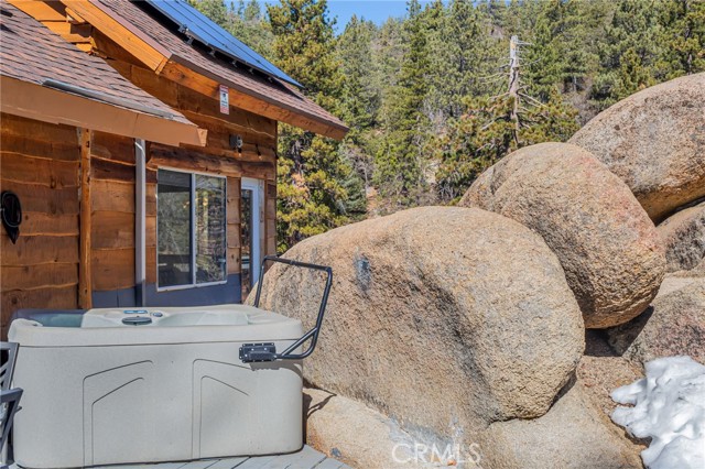 33141 Big Bear Lake Road, Running Springs, CA 92382
