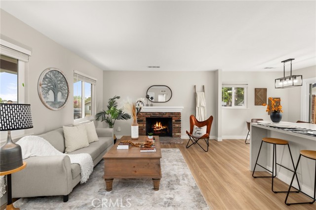 1905 Davis Street, Corona CA: https://media.crmls.org/medias/32ec330c-6594-4c5f-a93e-17d87e1c5b05.jpg