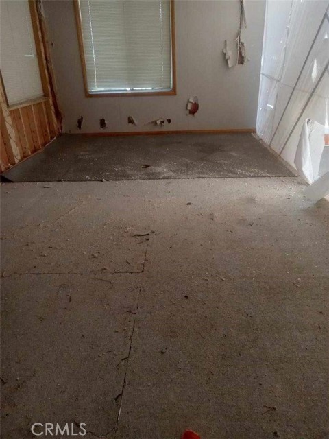 Image 5 of 12 For 3753 East Avenue I