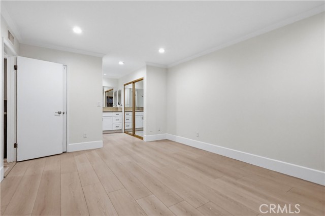 Image 33 of 50 For 5556 Temple City