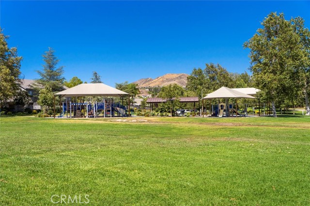 28230 Evergreen Lane, Saugus CA: https://media.crmls.org/medias/32ed902e-85f3-46a1-ac0c-52326dd11cf2.jpg