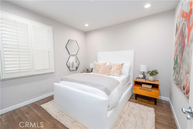 13031 Villosa Place, Playa Vista CA: https://media.crmls.org/medias/32edcf64-755e-4f9c-aa17-de5cecac91e2.jpg