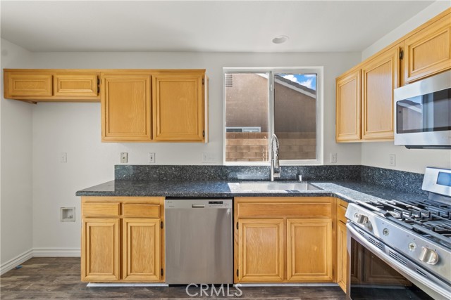 6210 W Avenue J5, Lancaster CA: https://media.crmls.org/medias/32edf9c1-616c-4621-95c1-41cae2045ca9.jpg