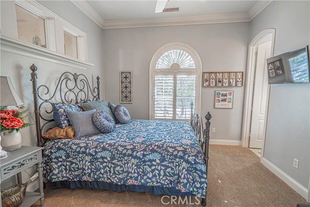 Detail Gallery Image 26 of 75 For 26524 Valley Oak Ln, Valencia,  CA 91381 - 5 Beds | 5/1 Baths