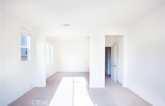 Detail Gallery Image 16 of 32 For 5336 Cormorant, Jurupa Valley,  CA 91752 - 6 Beds | 4/1 Baths