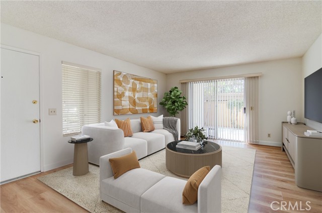 Detail Gallery Image 3 of 40 For 92 Echo Run #34,  Irvine,  CA 92614 - 2 Beds | 2 Baths