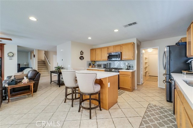 Detail Gallery Image 13 of 53 For 2745 S Buena Vista Ave, Corona,  CA 92882 - 4 Beds | 2/1 Baths