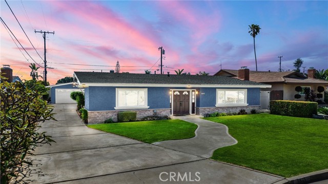 5345 Kenwood Avenue, Buena Park CA: https://media.crmls.org/medias/32f1783c-9f8e-44c9-9b65-2c461ab24a13.jpg