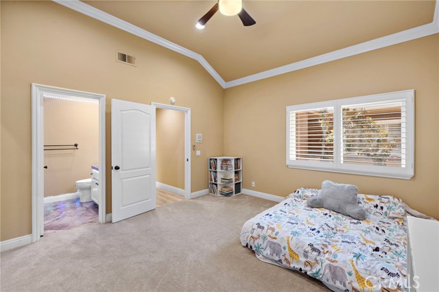 24210 Jasper Lake Lane, Lake Forest CA: https://media.crmls.org/medias/32f1f9e2-81a8-4b0b-9365-28b3315efe0a.jpg