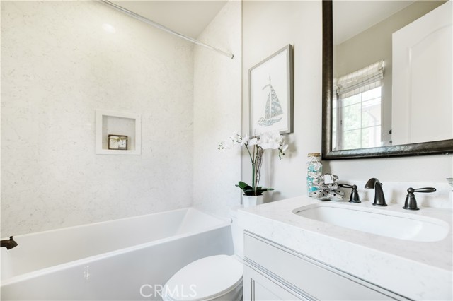 46 Shadybend, Irvine CA: https://media.crmls.org/medias/32f25066-5f2d-4e51-a70a-911045d8f8eb.jpg