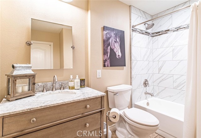 Detail Gallery Image 34 of 66 For 23429 Lane Ct, Valencia,  CA 91354 - 3 Beds | 2/1 Baths