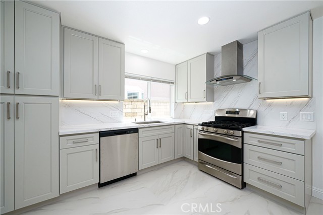 22822 Via Octavo, Mission Viejo CA: https://media.crmls.org/medias/32f2dae0-ccc5-4dc8-b826-35a97eedc45f.jpg