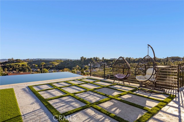 Detail Gallery Image 2 of 48 For 17764 Sidwell St, Granada Hills,  CA 91344 - 4 Beds | 4 Baths