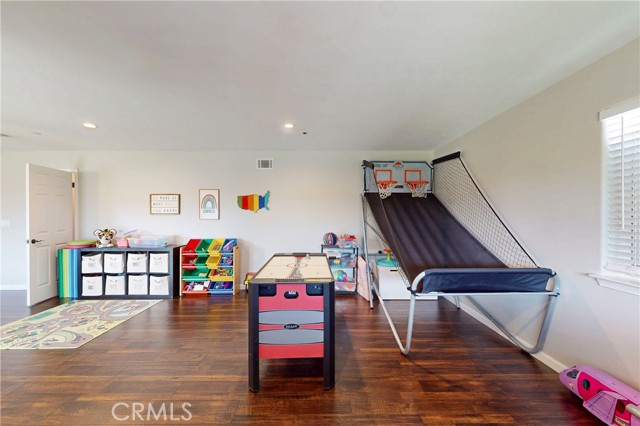 200 Cyclone Street, Nipomo CA: https://media.crmls.org/medias/32f445be-b62e-49d7-867b-eb96761590d7.jpg