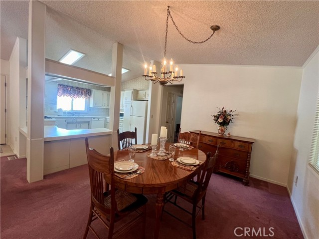 39737 Road 274, Bass Lake CA: https://media.crmls.org/medias/32f49d50-405f-48e4-9632-54abe7d572ae.jpg