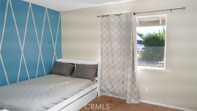 Detail Gallery Image 14 of 25 For 6302 Orange Knoll Ave, San Bernardino,  CA 92404 - 4 Beds | 2 Baths