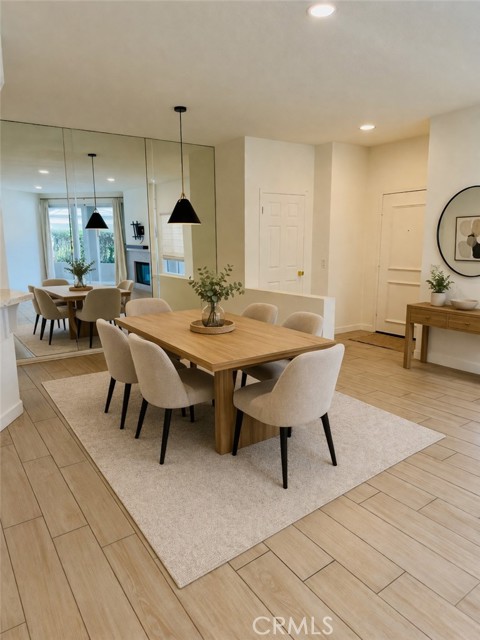Detail Gallery Image 4 of 22 For 48 Baycrest Ct, Newport Beach,  CA 92660 - 2 Beds | 2 Baths