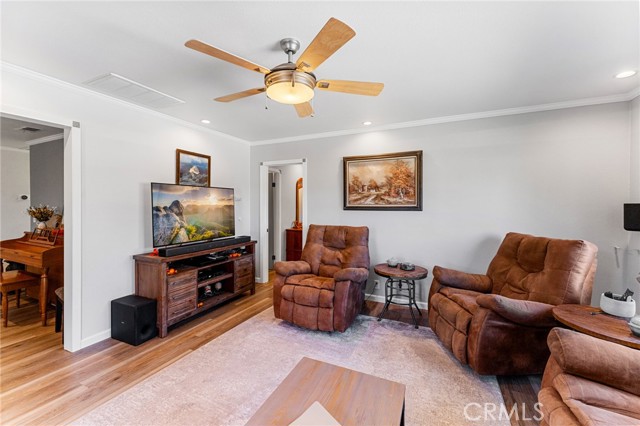 Detail Gallery Image 20 of 56 For 18538 Live Oak St, Hesperia,  CA 92345 - 4 Beds | 2 Baths