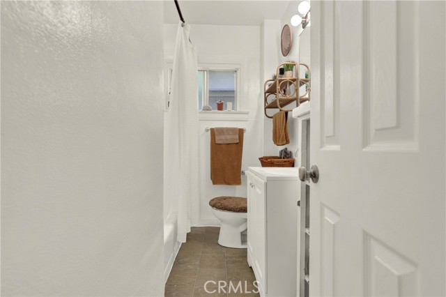 834 15th Street, Hermosa Beach CA: https://media.crmls.org/medias/32f5d9d9-1aa9-4954-a391-098589688594.jpg