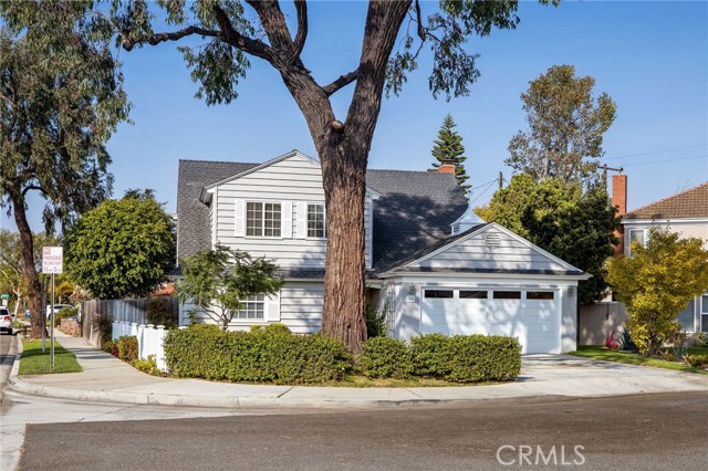 608 Faye Lane, Redondo Beach, California 90277, 4 Bedrooms Bedrooms, ,1 BathroomBathrooms,Residential,Sold,Faye,SB20214694