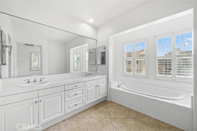 Detail Gallery Image 17 of 23 For 236 Terra Cotta, Irvine,  CA 92603 - 3 Beds | 2/1 Baths