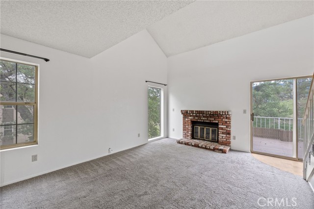 Detail Gallery Image 9 of 63 For 18520 Glenview Ct, Tehachapi,  CA 93561 - 3 Beds | 3/1 Baths