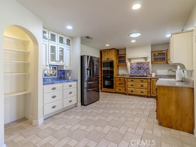 Detail Gallery Image 5 of 18 For 802 Renee, Redlands,  CA 92374 - 3 Beds | 2 Baths